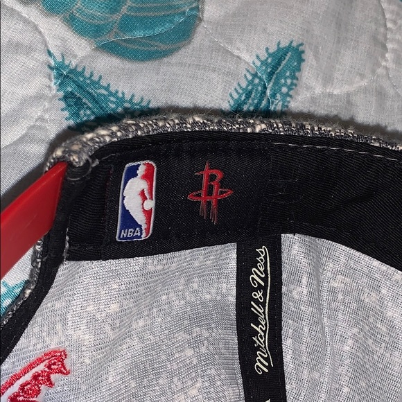 Houston Rockets Snapnack  🚀 - Picture 5 of 5